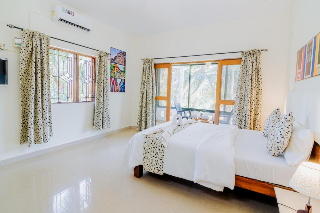White House In Goa, Truly Amazing Experience Bed & Breakfast Saligao Exterior photo