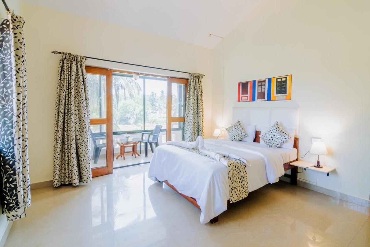 White House In Goa, Truly Amazing Experience Bed & Breakfast Saligao Exterior photo