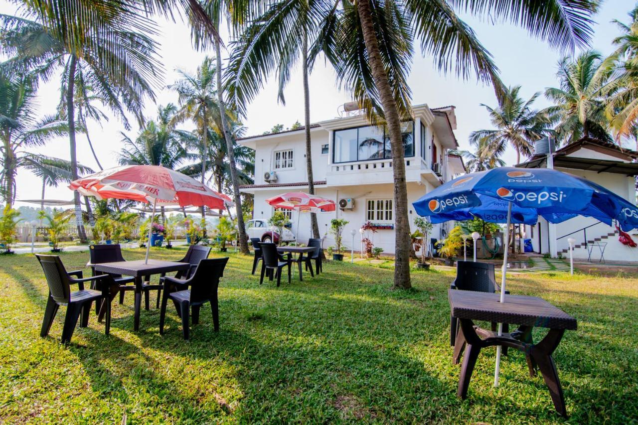 White House In Goa, Truly Amazing Experience Bed & Breakfast Saligao Exterior photo