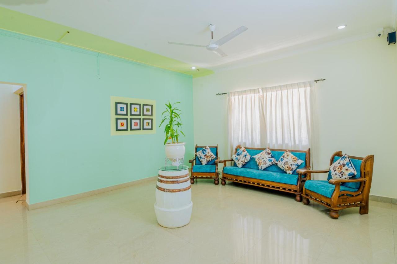White House In Goa, Truly Amazing Experience Bed & Breakfast Saligao Exterior photo